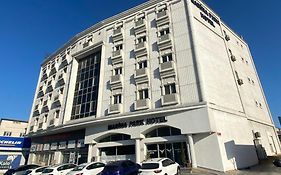 Marina Park Hotel